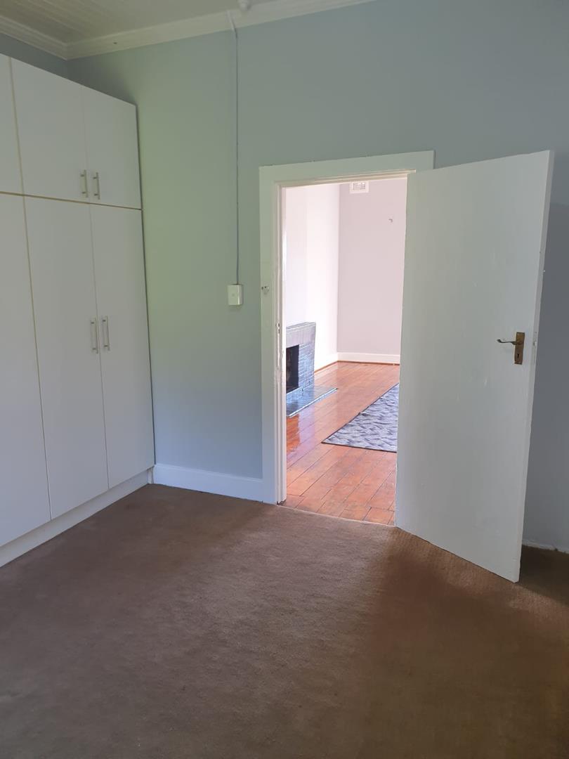 5 Bedroom Property for Sale in Summerpride Eastern Cape